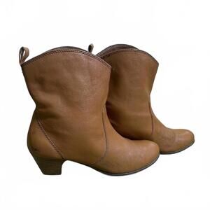 Born Concept Brown Leather Ankle Booties Women Size 9 Style M BC0312
